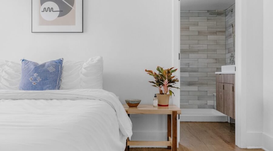 shop-slo-vhztm9QC0L0-unsplash